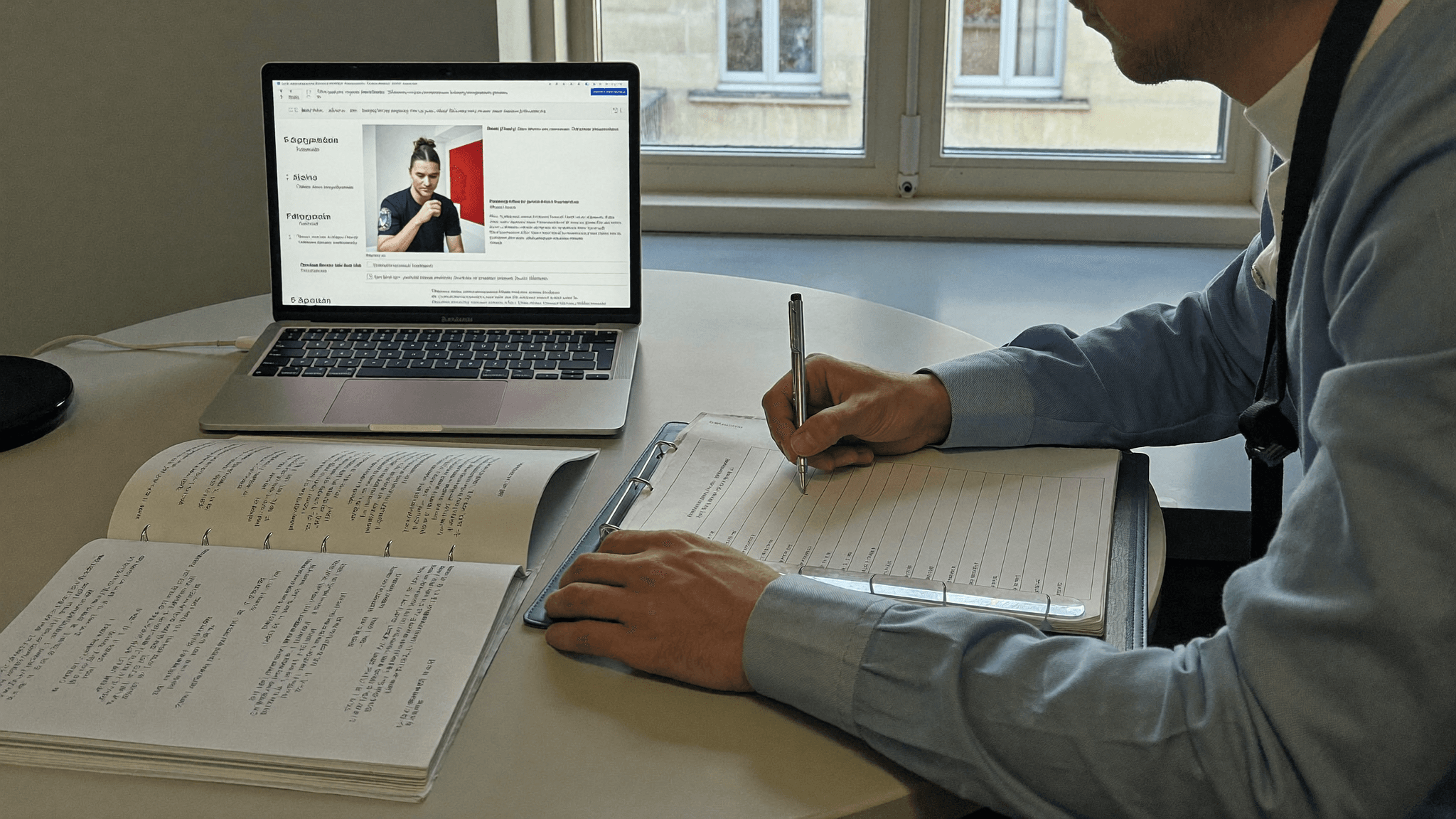 Prozesse dokumentieren ohne Mehraufwand: Wie KMU ihr Wissen systematisch sichern